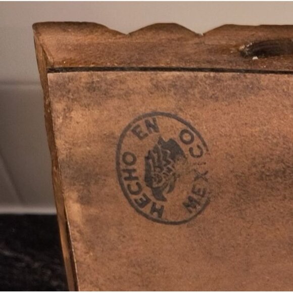 Handcrafted Wooden Tray With Blue & White Ceramic Bird Tiles - Picture 3 of 3